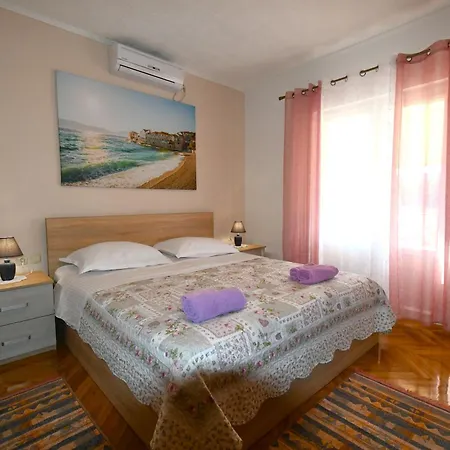 239 Guest house Lopar