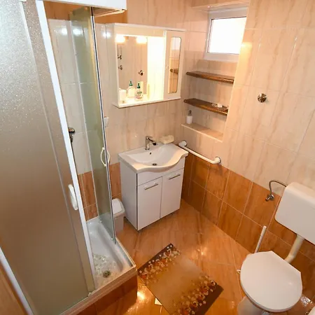 239 Lopar