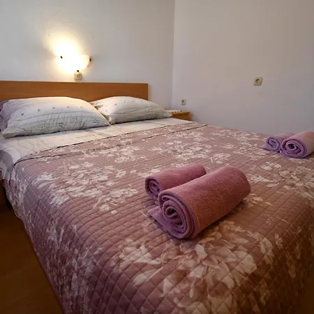 239 Guest house Lopar