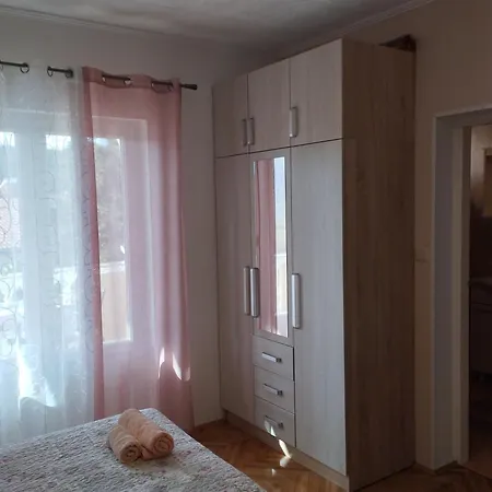 239 Pensjonat Lopar