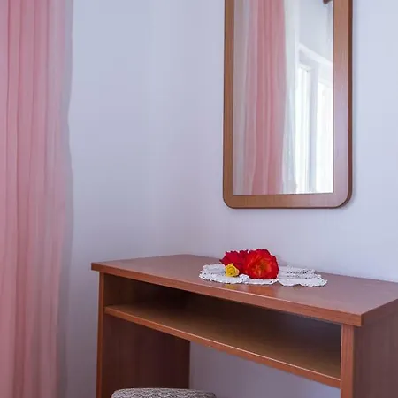 239 Guest house Lopar