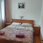 239 3* لوبار