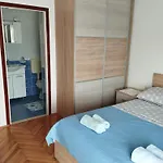 بيت ضيافة 239