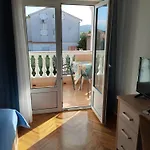 239 بيت ضيافة