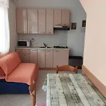 239 بيت ضيافة لوبار